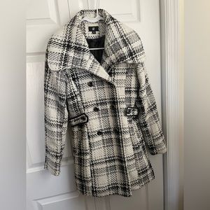 IZ warm coat size medium